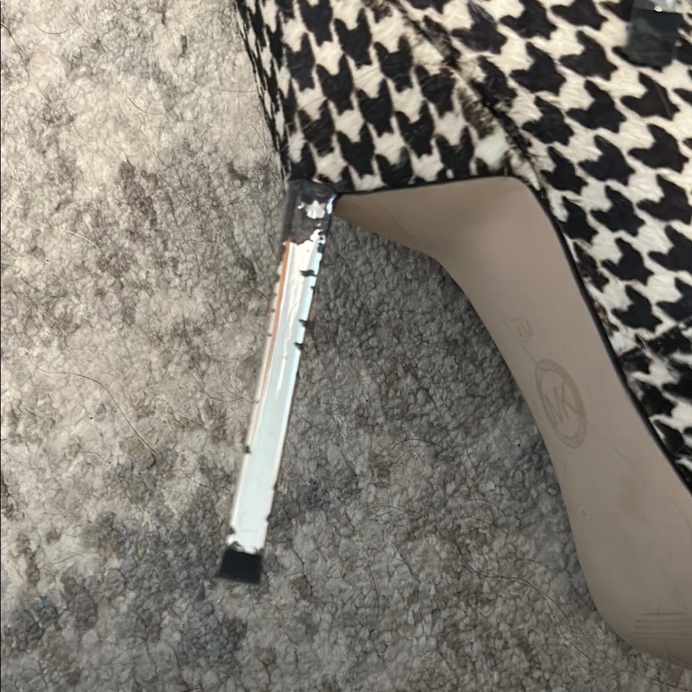 Michael Kors Black and White Stiletto Heels - Picture 3 of 7